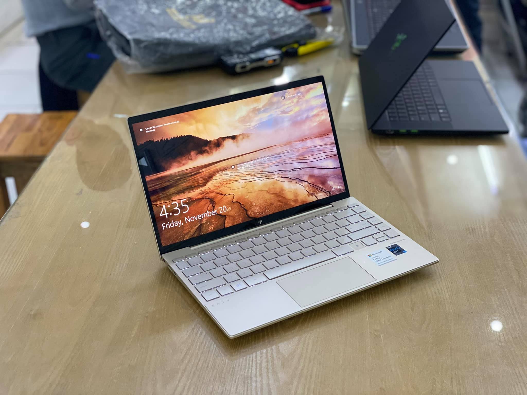 Laptop HP Envy 13 ba1030TU-09.jpg
